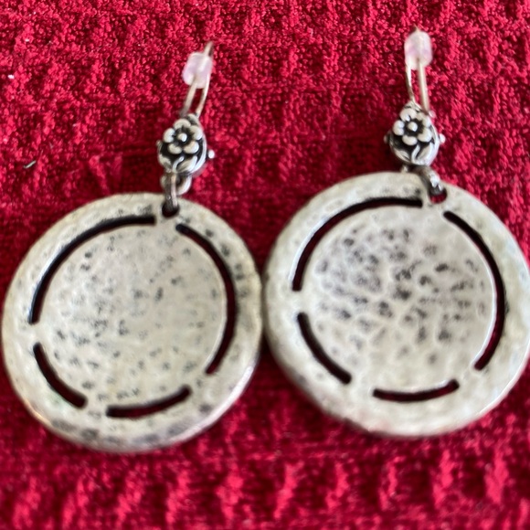 EUC Gunmetal Tone Round Peace Symbol Dangle Earrings - Picture 2 of 4